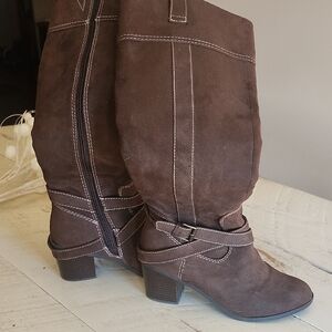 Brown Suede Women's Boots 9